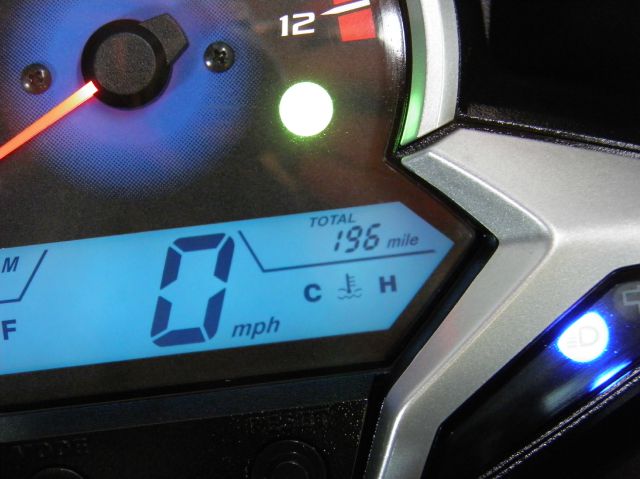 Honda CBR 250R 2012 photo 23