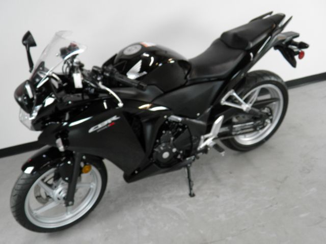 Honda CBR 250R 2012 photo 26
