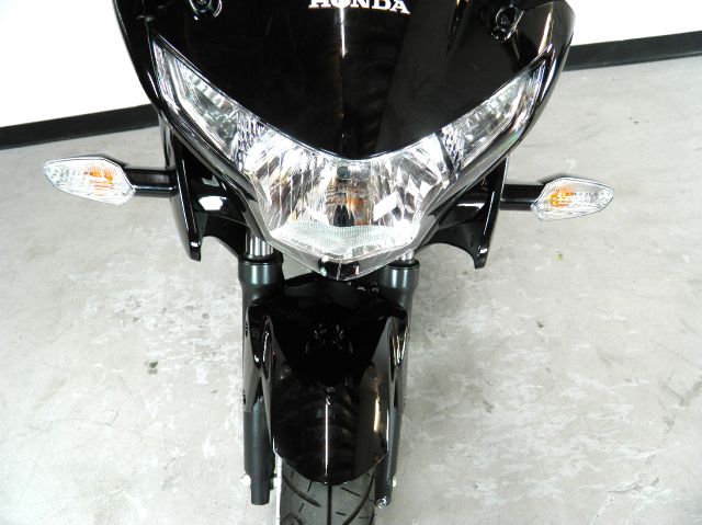 Honda CBR 250R 2012 photo 29
