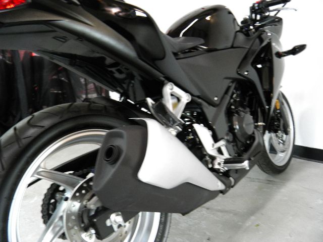 Honda CBR 250R 2012 photo 7