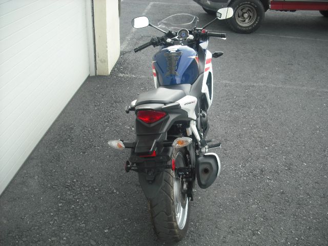 Honda CBR 250R 2012 photo 1