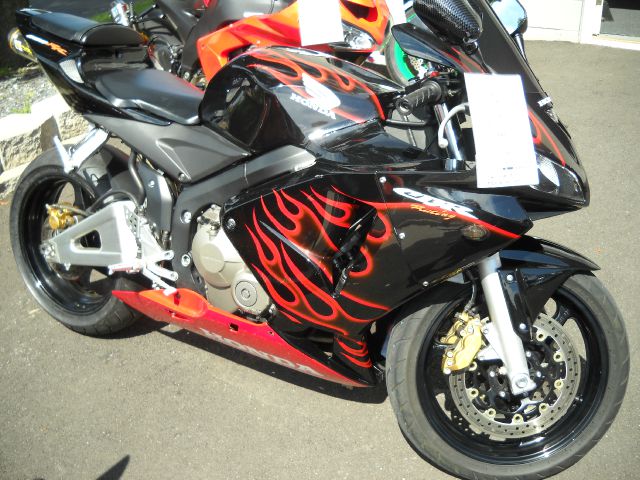 Honda CBR 600 2003 photo 3