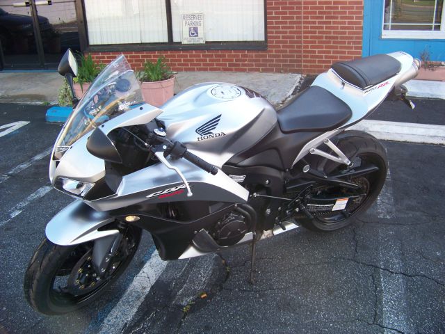 Honda CBR 600 2008 photo 2