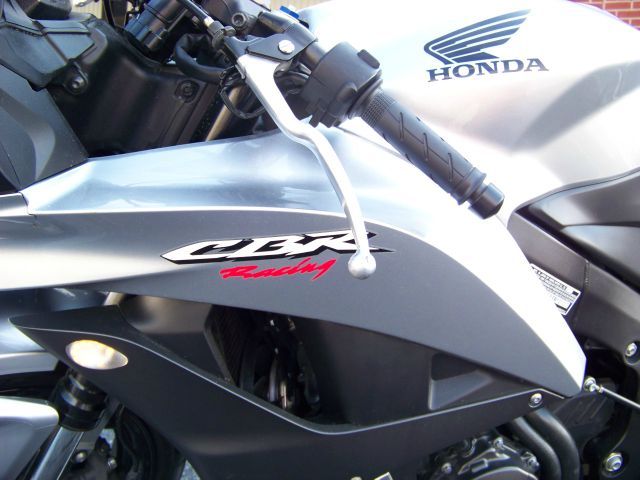 Honda CBR 600 2008 photo 4