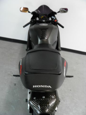 Honda CBR 600RR 2004 photo 11