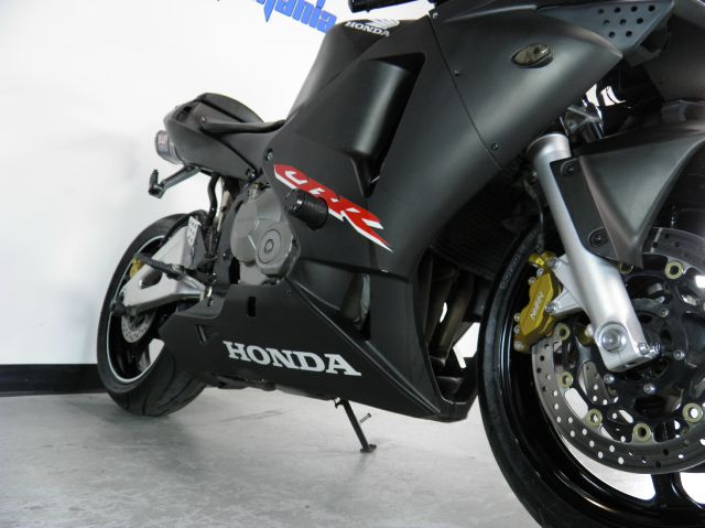 Honda CBR 600RR 2004 photo 33