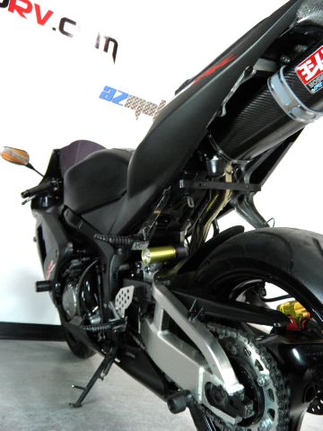 Honda CBR 600RR 2004 photo 9