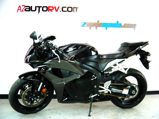 Honda CBR 600RR 2009 photo 2