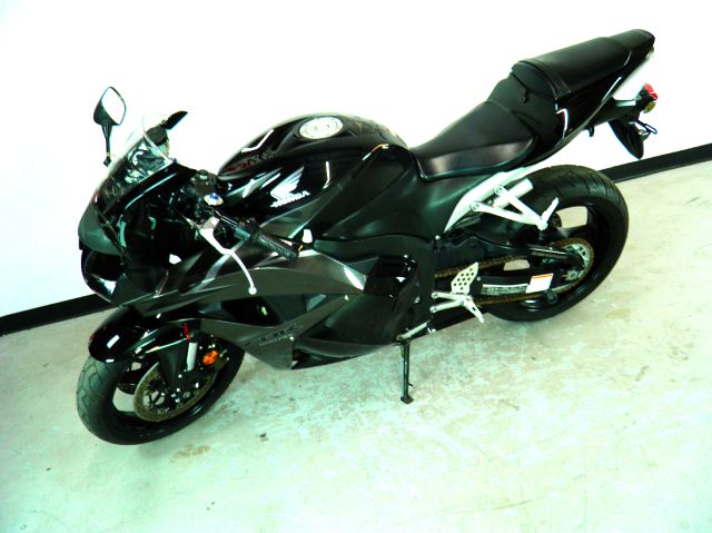 Honda CBR 600RR 2009 photo 3