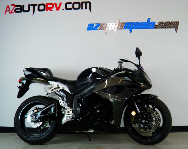 Honda CBR 600RR 2009 photo 4