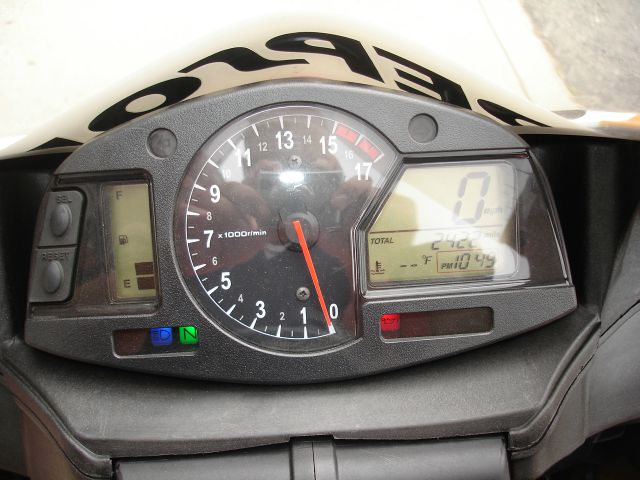 Honda CBR 600RR 2009 photo 4