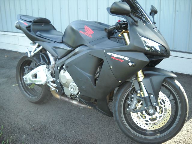 Honda CBR 600 RR6 2006 photo 4