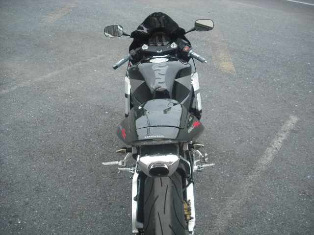 Honda CBR 600RR 2004 photo 3