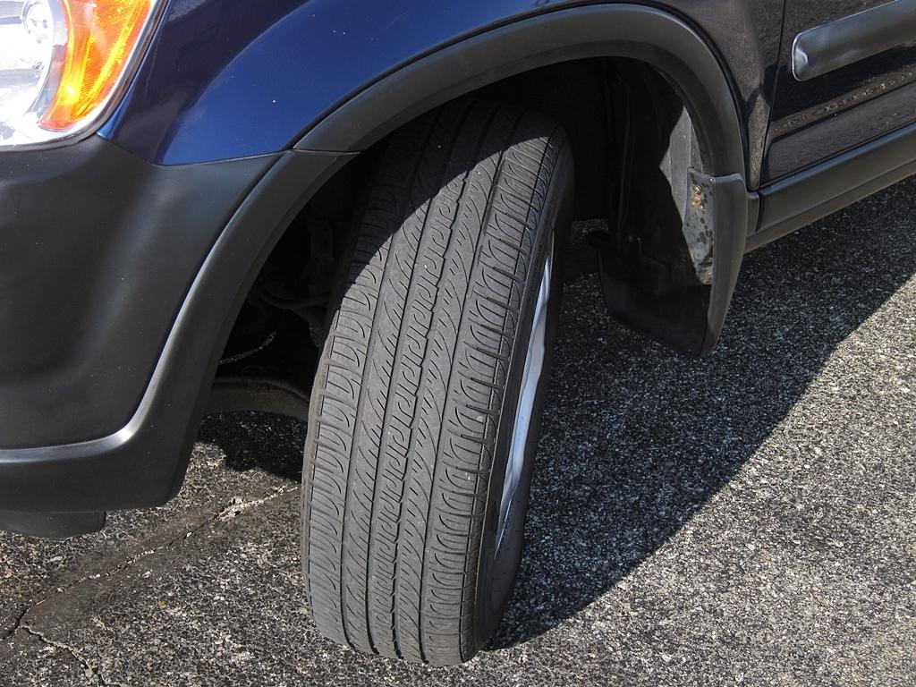 Honda CR-V 2004 photo 2