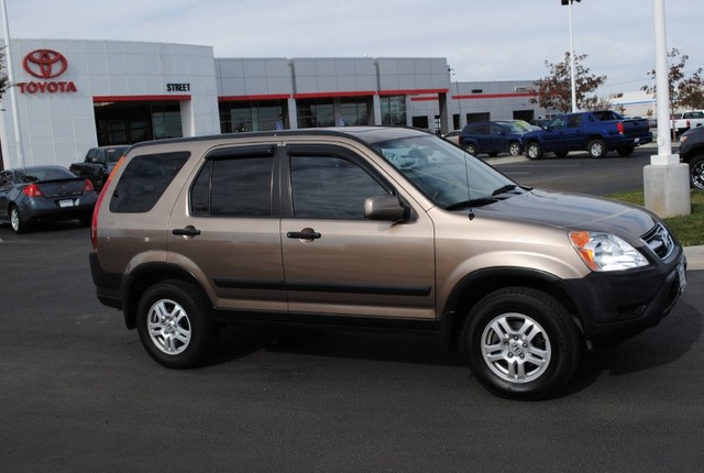 Honda CR-V 2004 photo 2