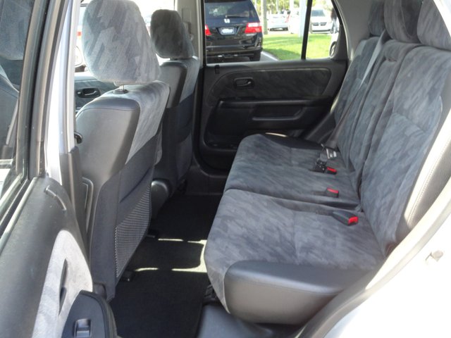 Honda CR-V 2004 photo 3