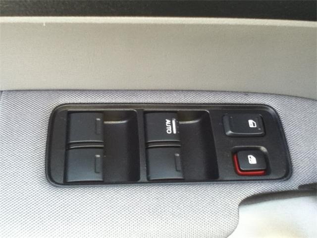 Honda CR-V 2010 photo 2