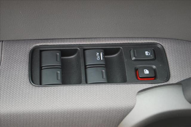 Honda CR-V 2011 photo 25