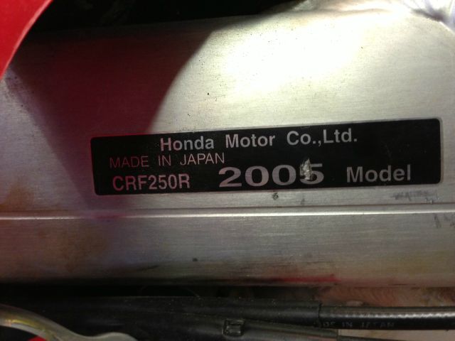 Honda CRF250R 2005 photo 4