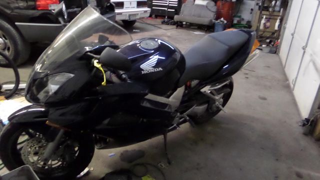 Honda CVR 2002 photo 3