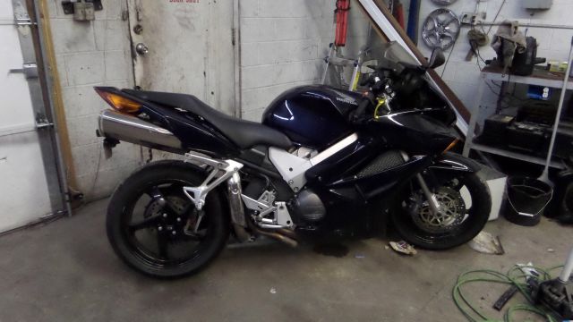 Honda CVR 2002 photo 4