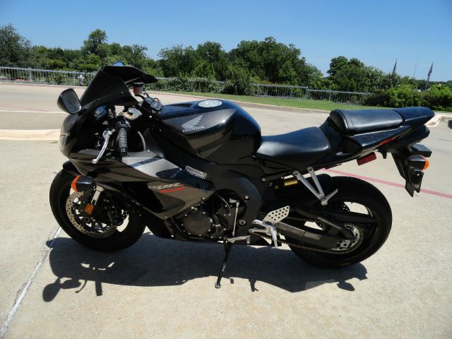 Honda CVR 2007 photo 3