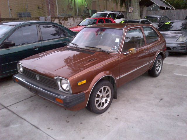 Honda Civic 1981 photo 2