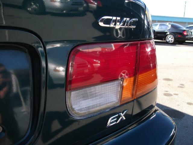 Honda Civic 1997 photo 3