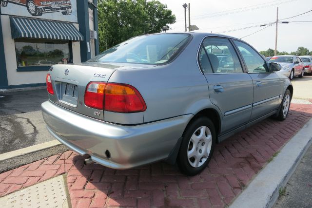 Honda Civic ZQ8 LS Sedan