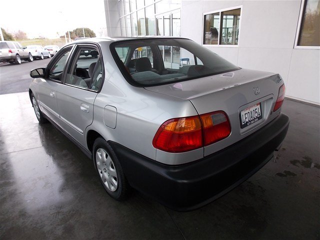 Honda Civic 1999 photo 3