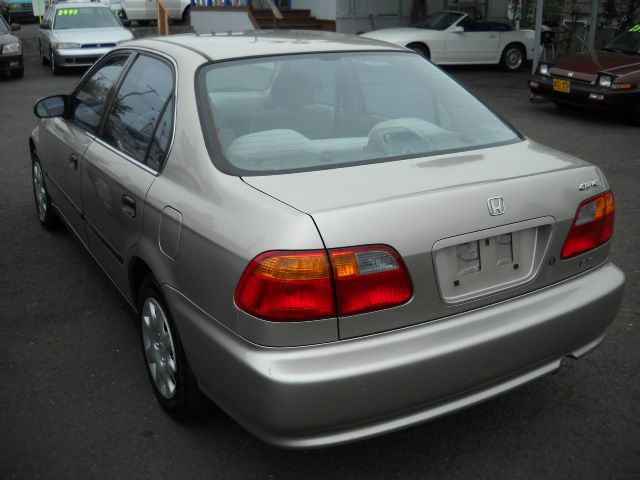Honda Civic 2000 photo 2