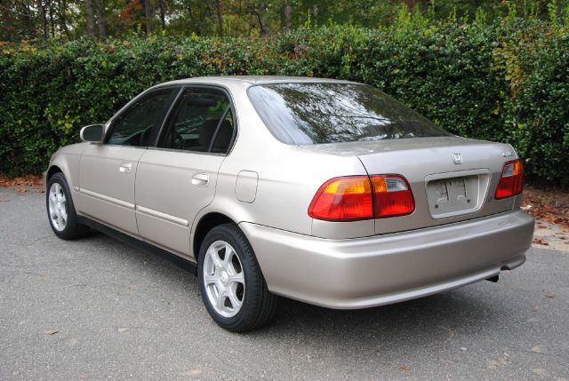 Honda Civic 2000 photo 1