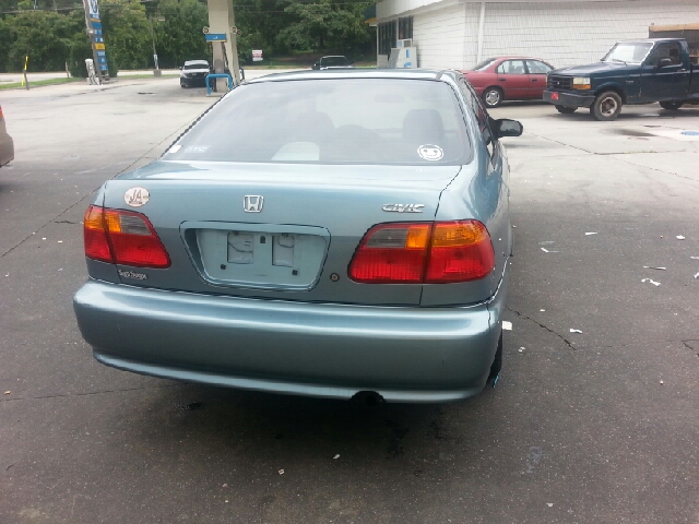 Honda Civic 2000 photo 2