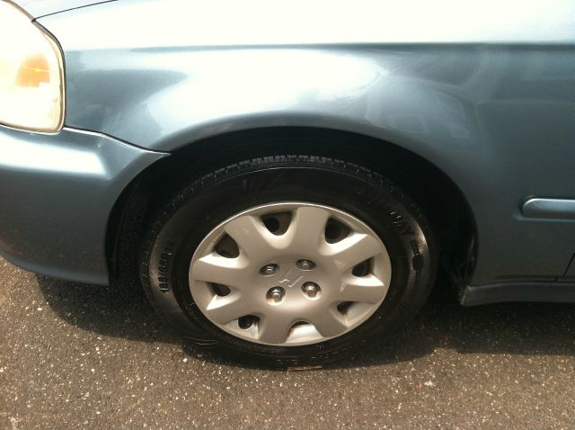 Honda Civic SLT 3rd Seat V8 Sedan