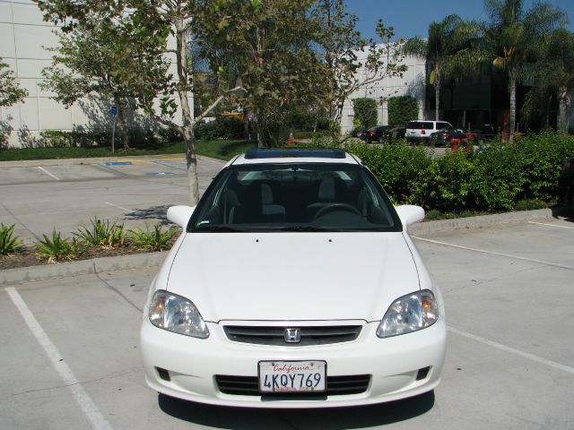 Honda Civic 2000 photo 1