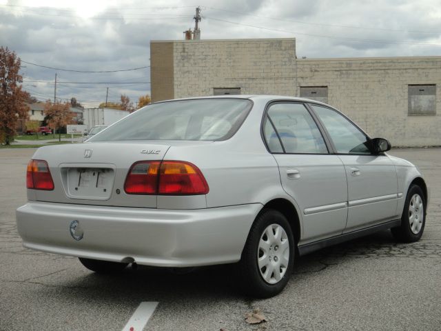 Honda Civic 2000 photo 1