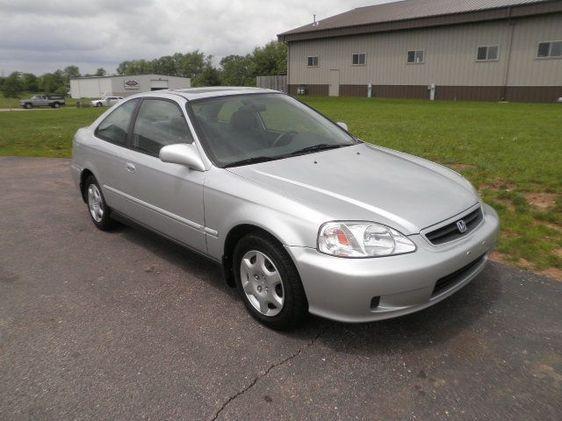Honda Civic 2000 photo 2