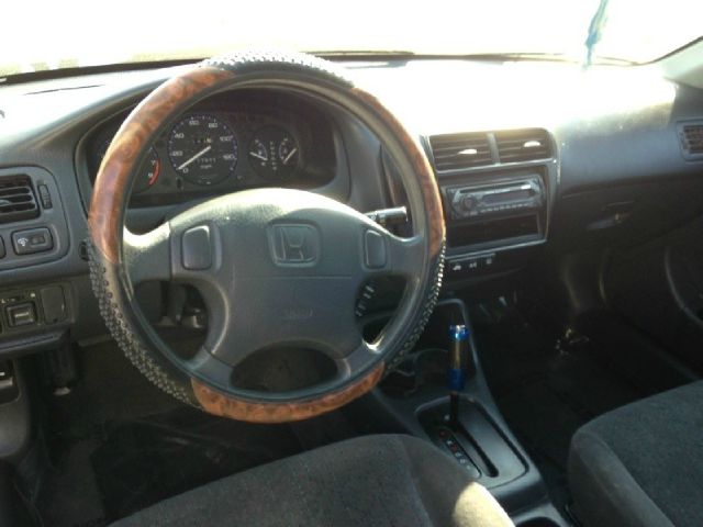 Honda Civic 2000 photo 2