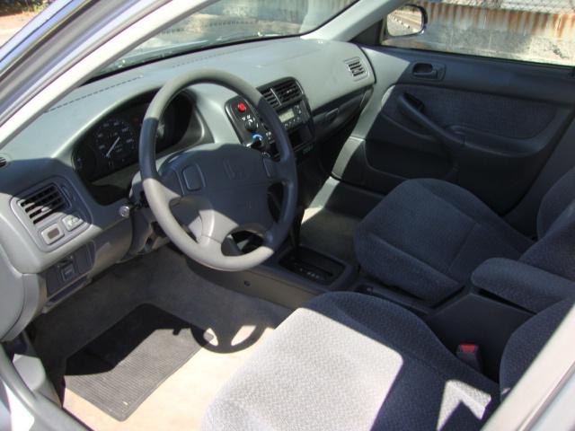 Honda Civic 2000 photo 2