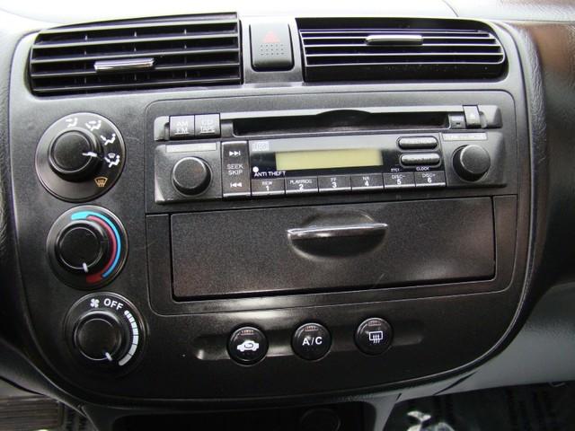 Honda Civic 2003 photo 4