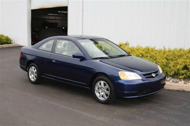 Honda Civic 2003 photo 2