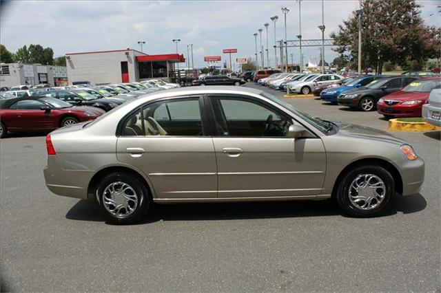 Honda Civic 2003 photo 2