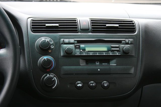 Honda Civic 2003 photo 3