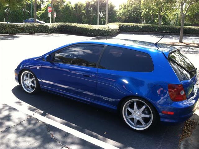Honda Civic 2003 photo 2