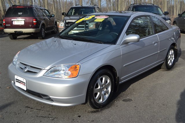 Honda Civic 2003 photo 2