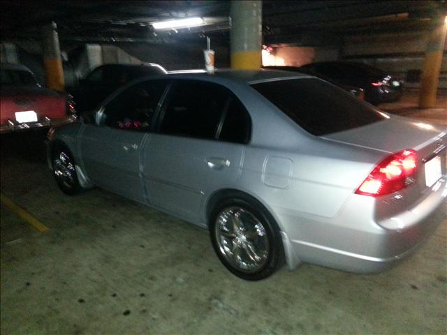 Honda Civic 2003 photo 2