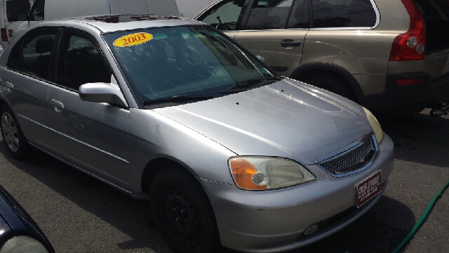 Honda Civic 2003 photo 2