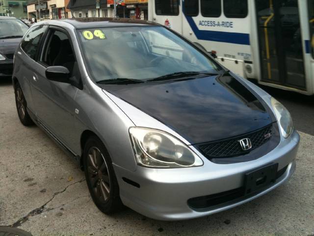 Honda Civic 2004 photo 2