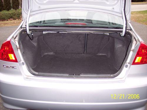 Honda Civic 2004 photo 2