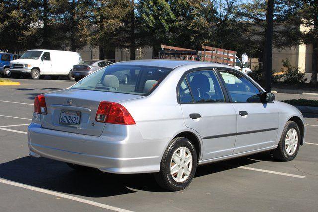 Honda Civic 2004 photo 2